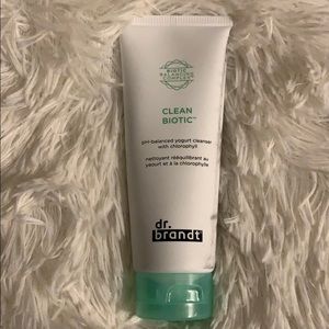 Makeup - Dr. Brandy pH Balanced Yogurt Cleanser Makeup - Dr. Brandy pH Balanced Yogurt Cleanser